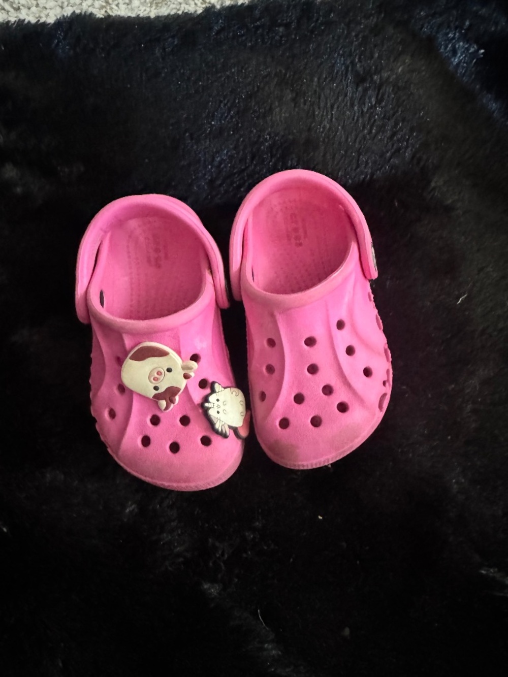Toddler crocs, size 6 pink